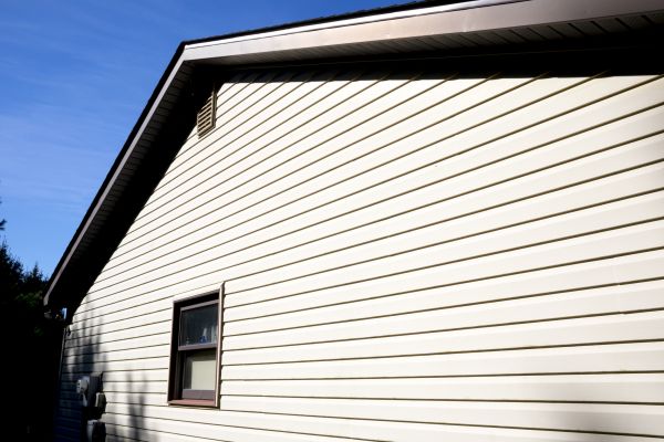Dutch Lap Siding Installation in Huntington Station