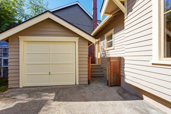 Garage Siding Replacement in Huntington Station