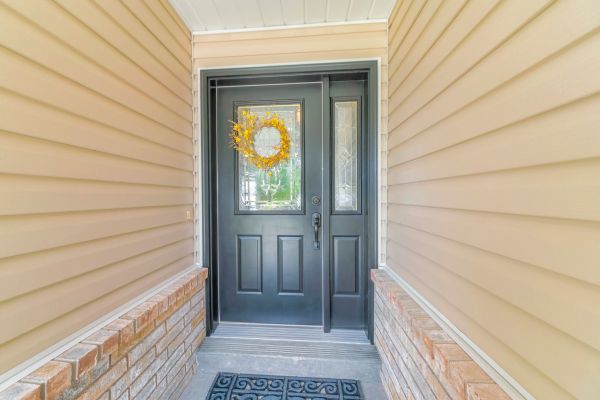 Siding Panel Repair in Huntington Station